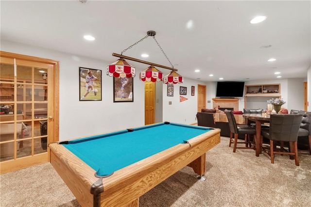 15733 Pine Circle, Basehor, KS 66007