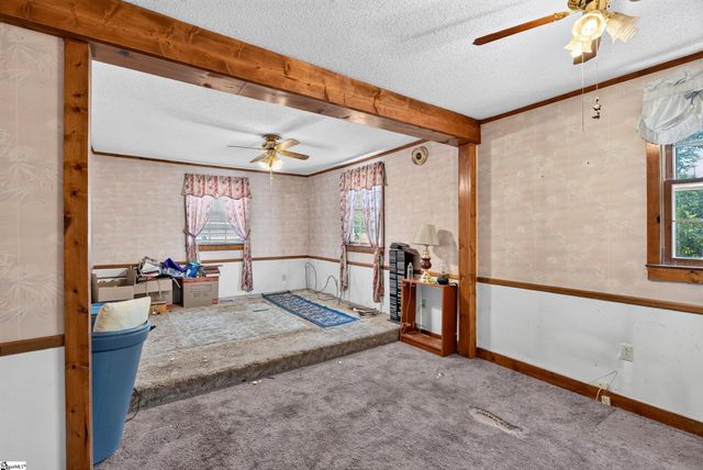 121 Hadden Heights Road, Spartanburg, SC 29301