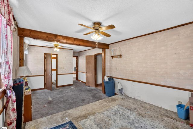 121 Hadden Heights Road, Spartanburg, SC 29301