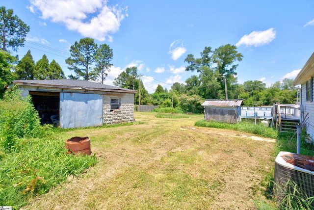 121 Hadden Heights Road, Spartanburg, SC 29301