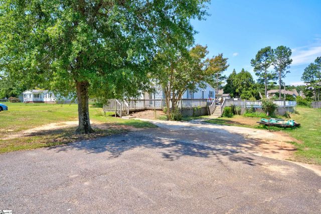121 Hadden Heights Road, Spartanburg, SC 29301