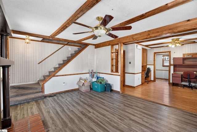 121 Hadden Heights Road, Spartanburg, SC 29301