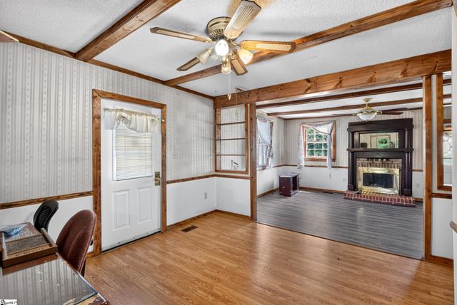 121 Hadden Heights Road, Spartanburg, SC 29301