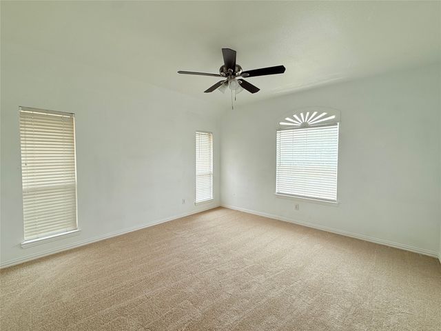 1313 Baythorne Drive, Lewisville, TX 75077