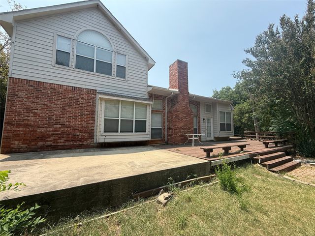 1313 Baythorne Drive, Lewisville, TX 75077
