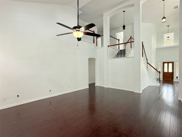 1313 Baythorne Drive, Lewisville, TX 75077