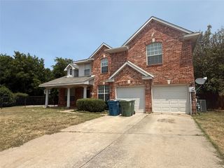 1313 Baythorne Drive, Lewisville, TX 75077