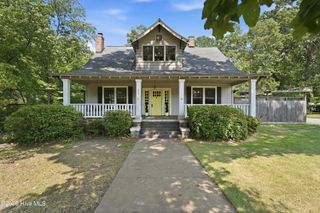 602 N Main Street, Raeford, NC 28376