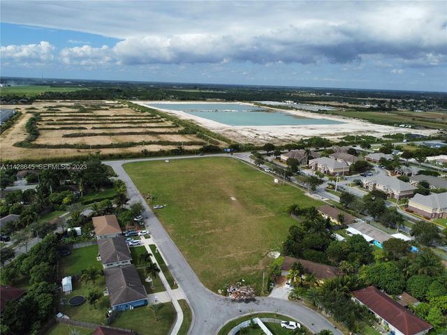 Davis Parkway, Florida City, FL 33034
