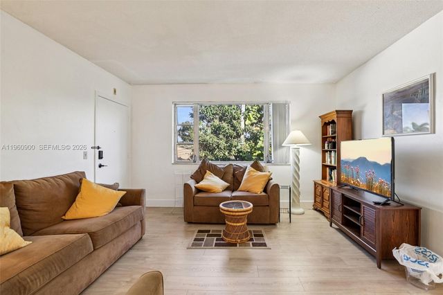 310 S Cypress Rd 730, Pompano Beach, FL 33060