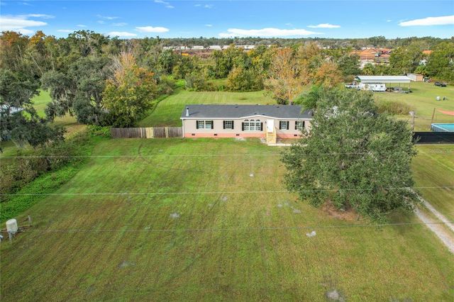 5221 R M D AVENUE, Plant City, FL 33566