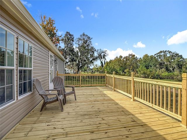 5221 R M D AVENUE, Plant City, FL 33566