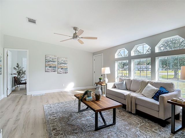 5221 R M D AVENUE, Plant City, FL 33566