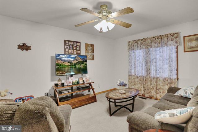 32 JACK AND JILL DR, Schuylkill Haven, PA 17972