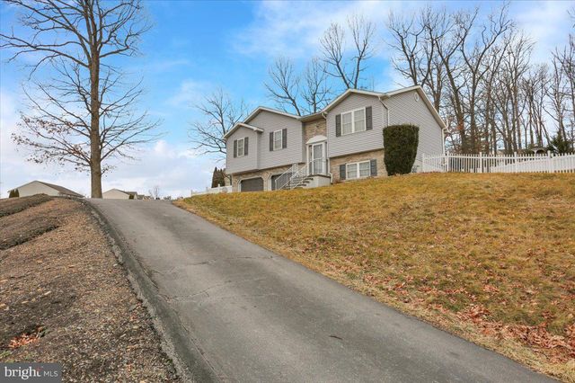 32 JACK AND JILL DR, Schuylkill Haven, PA 17972