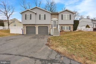 32 JACK AND JILL DR, Schuylkill Haven, PA 17972