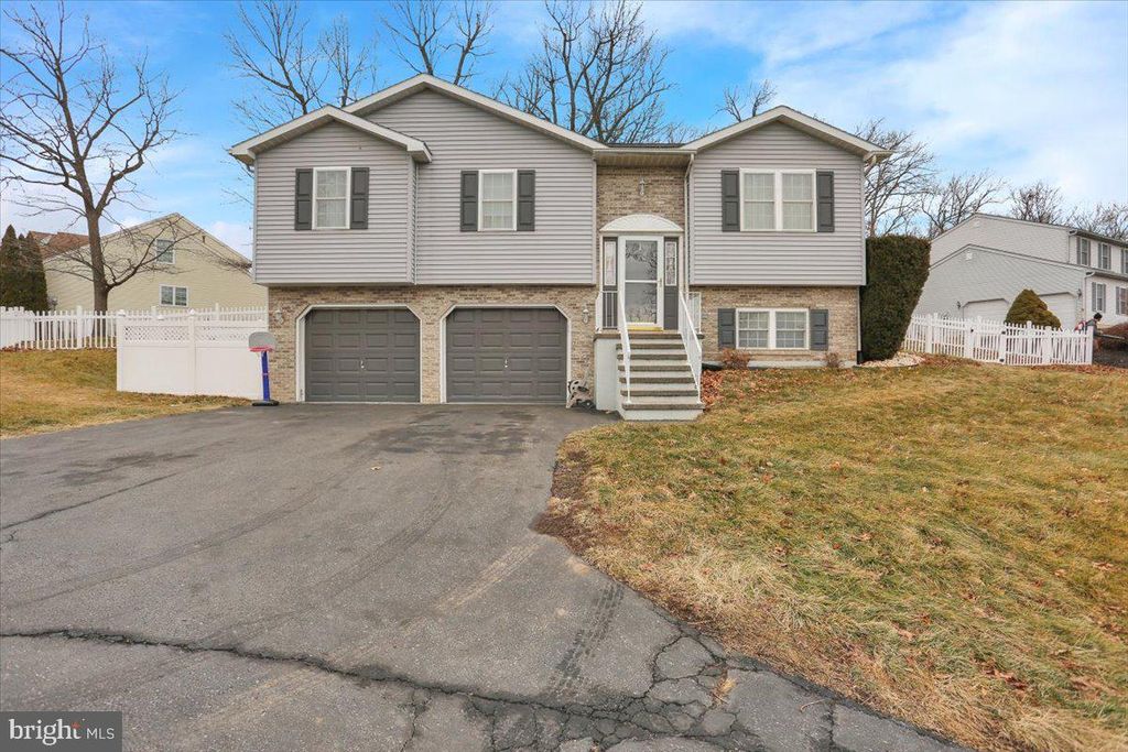 32 JACK AND JILL DR, Schuylkill Haven, PA 17972