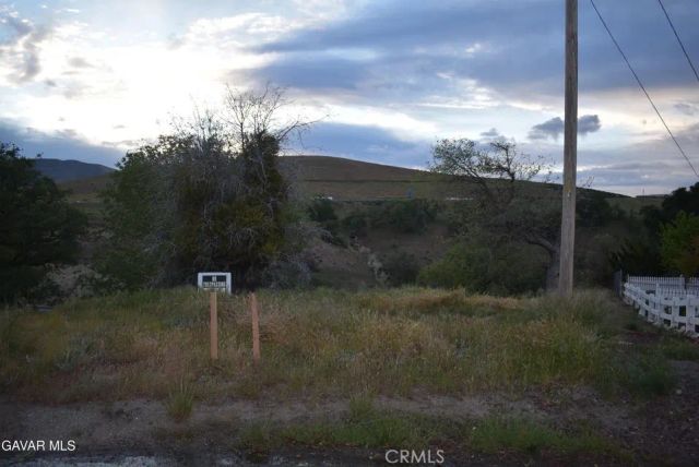 19300 Moon, Tehachapi, CA 93561
