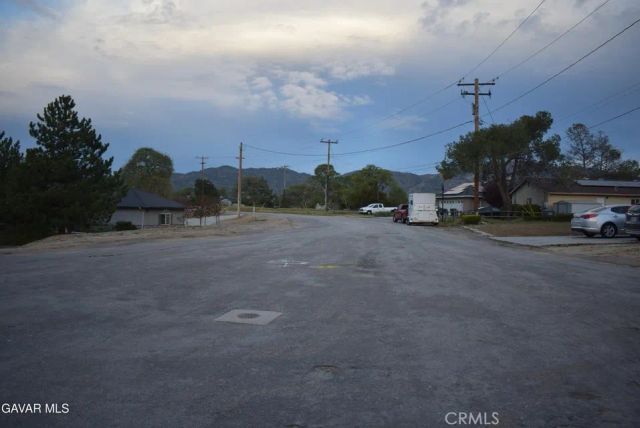 19300 Moon, Tehachapi, CA 93561