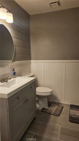 10409 Redwood, California City, CA 93505