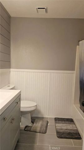 10409 Redwood, California City, CA 93505