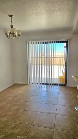 10409 Redwood, California City, CA 93505