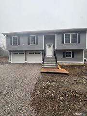 446F Norwich Westerly Road, North Stonington, CT 06359