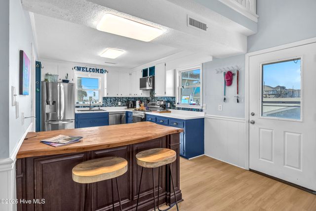 612 N Topsail Drive, Surf City, NC 28445