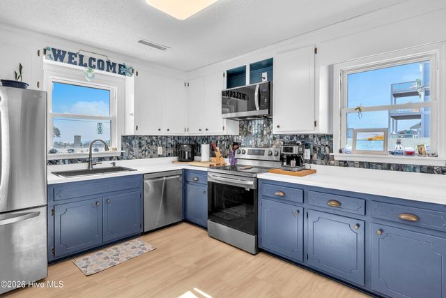 612 N Topsail Drive, Surf City, NC 28445