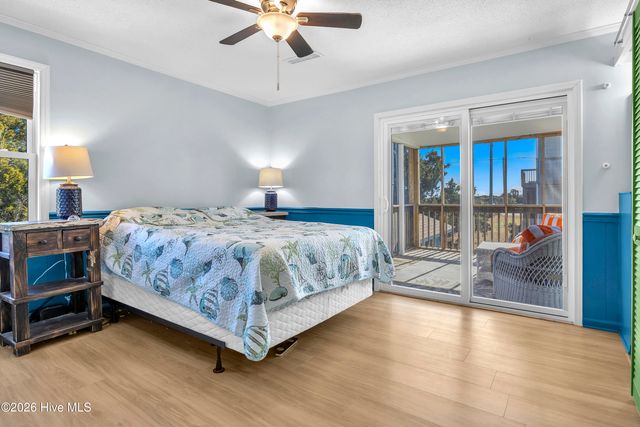 612 N Topsail Drive, Surf City, NC 28445