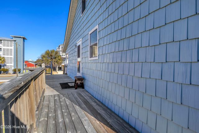 612 N Topsail Drive, Surf City, NC 28445