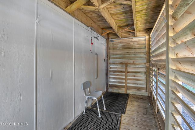 612 N Topsail Drive, Surf City, NC 28445