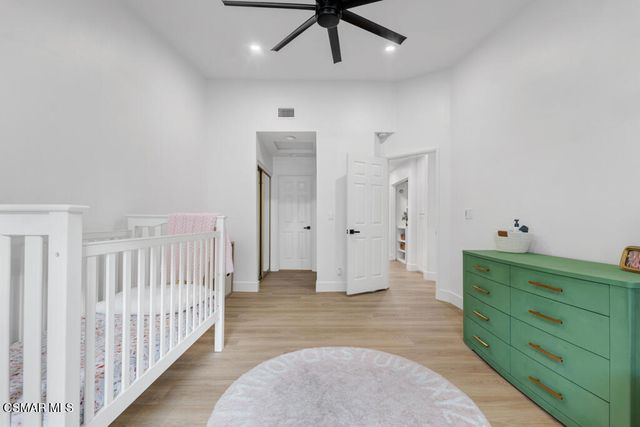 845 Warwick Avenue, Thousand Oaks, CA 91360