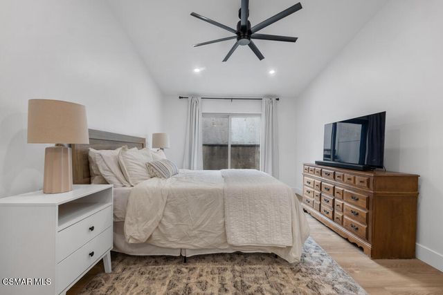 845 Warwick Avenue, Thousand Oaks, CA 91360