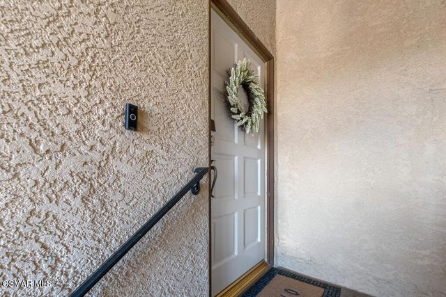 845 Warwick Avenue, Thousand Oaks, CA 91360