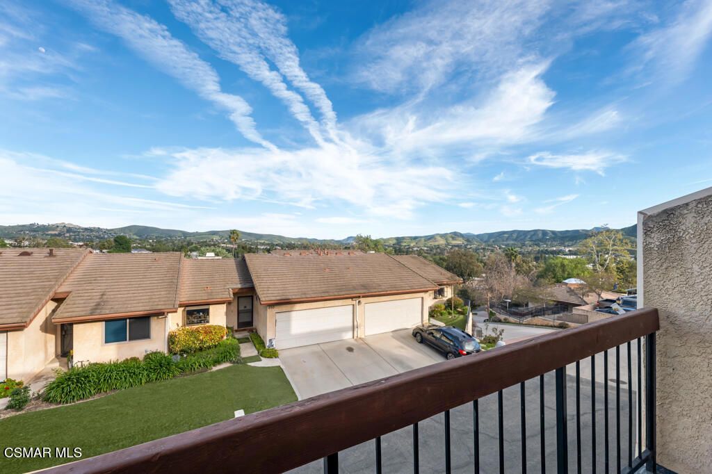 Image 1 of property listing at 845 Warwick Avenue, Thousand Oaks, CA 91360