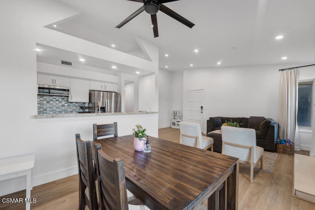 Image 9 of property listing at 845 Warwick Avenue, Thousand Oaks, CA 91360