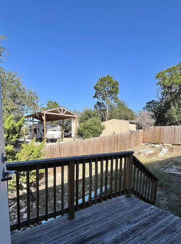 407 Rockport DR, Canyon Lake, TX 78133