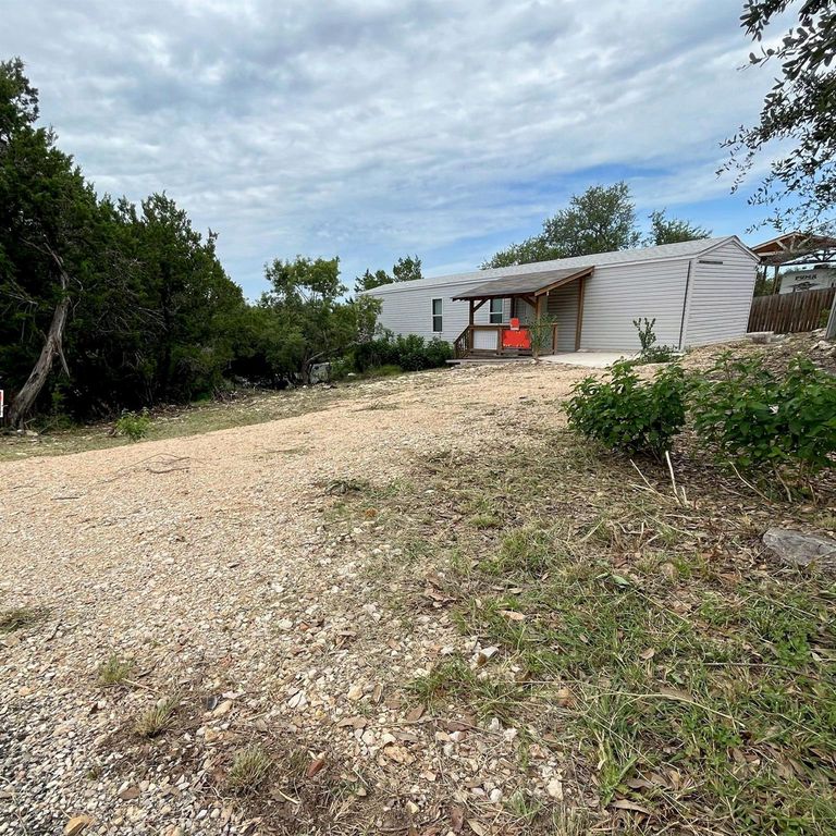 407 Rockport DR, Canyon Lake, TX 78133