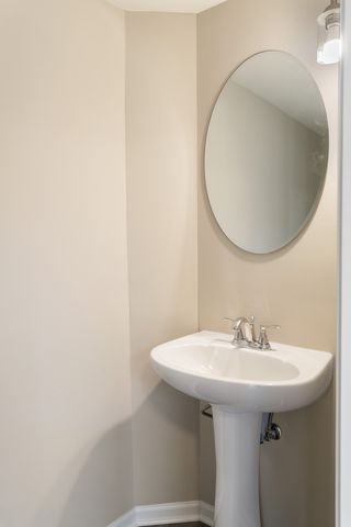 22429 KARLOV Avenue, Richton Park, IL 60471