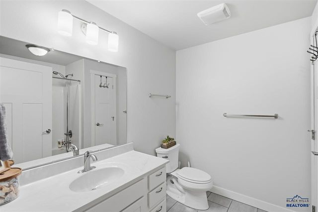 3842 Ward Avenue, Spearfish, SD 57783
