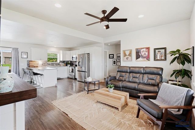 3842 Ward Avenue, Spearfish, SD 57783
