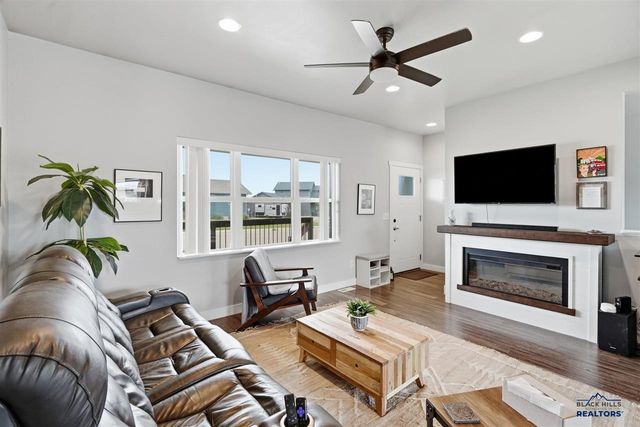 3842 Ward Avenue, Spearfish, SD 57783