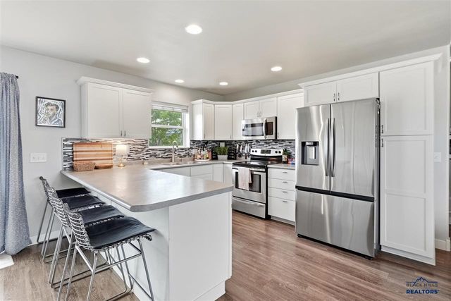 3842 Ward Avenue, Spearfish, SD 57783