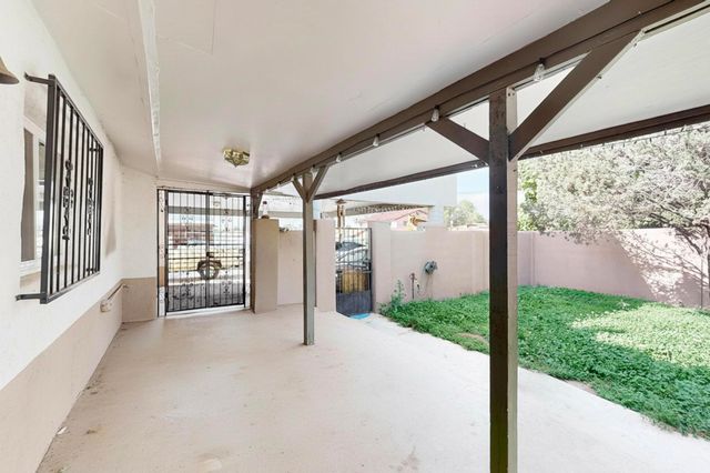 2374 Camino Meliton, Santa Fe, NM 87507