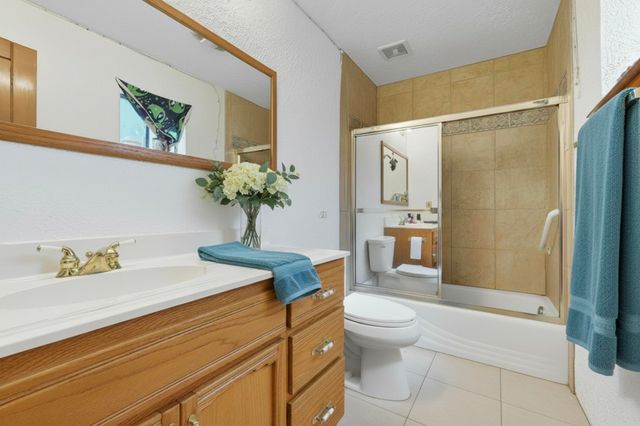2374 Camino Meliton, Santa Fe, NM 87507