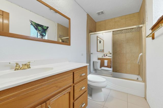2374 Camino Meliton, Santa Fe, NM 87507