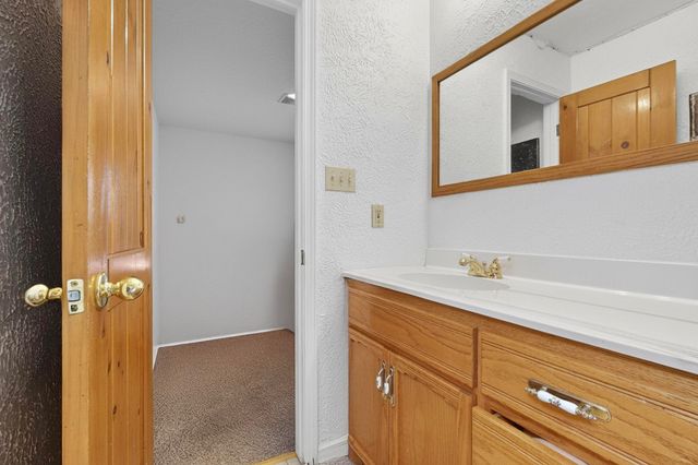 2374 Camino Meliton, Santa Fe, NM 87507