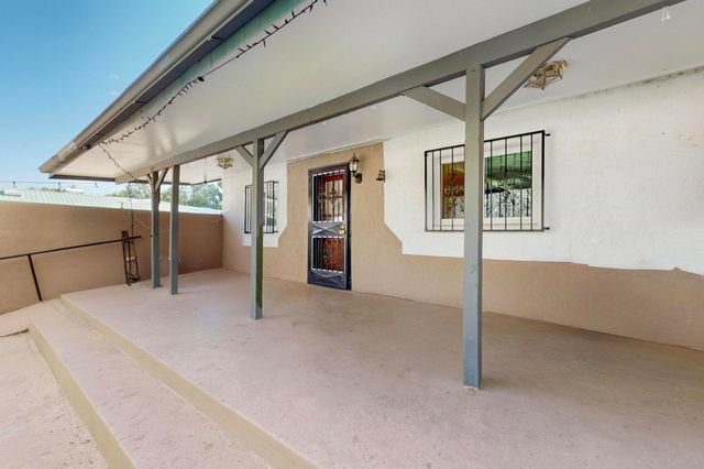 2374 Camino Meliton, Santa Fe, NM 87507