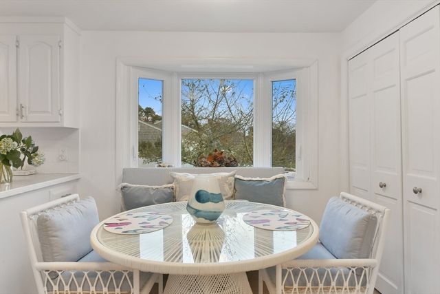 7 Oxford Dr, Barnstable, MA 02635